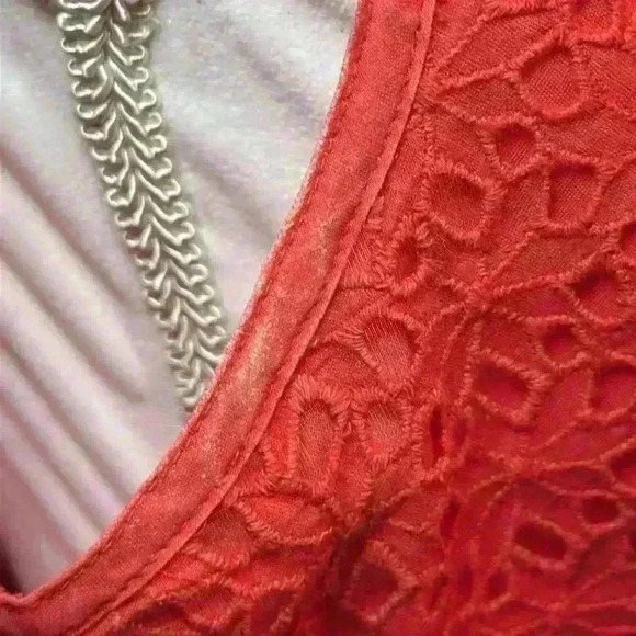 Ann Taylor Vintage Red Sleeveless Eyelete Tank Side Zip V-neck Women’s Size 10 - Picture 10 of 12